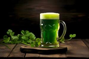 ai gerado verde Cerveja Próximo para uma trevo para st. patricks dia. ai gerado foto