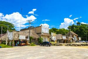 coba quintana roo México 2023 estacionamento muitos lojas lojas restaurantes bilhete cabana Entrada coba ruínas. foto