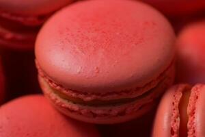 ai gerado conjunto do muitos saboroso macarons roxa Rosa. neural rede ai gerado foto