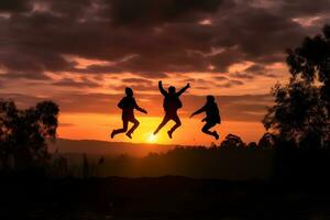 ai gerado jovem amigos alegremente pulando contra a pano de fundo do a pôr do sol. neural rede ai gerado foto