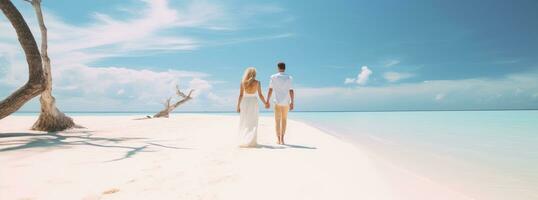 ai gerado casal caminhando em uma tropical branco arenoso de praia foto