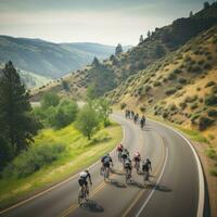 ai gerado ciclistas equitação através uma enrolamento montanha estrada, com uma lindo cênico panorama foto