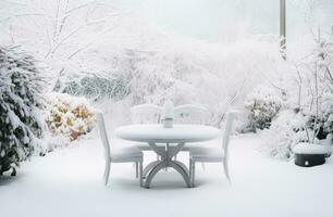 ai gerado branco pátio e jardim mesa com mobília coberto com neve dentro inverno, foto