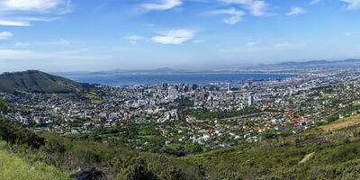 Visão do capa Cidade a partir de topo do mesa montanha, sul África foto