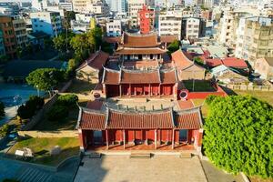 aéreo Visão do confúcio têmpora localizado às changhua cidade, Taiwan foto