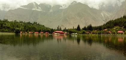 lago shangrila e resorts foto