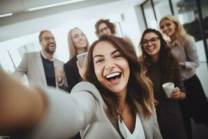 ai gerado selfie do feliz o negócio pessoas levando selfie multirracial trabalho em equipe levando uma retrato do grande grupo do colegas. foto