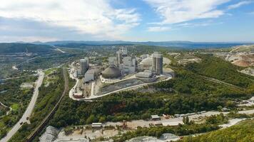 fábrica para a Produção e preparação do construção cimento. cimento indústria. foto