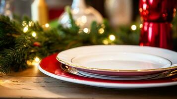 louça e louça conjunto para inverno feriado família jantar, Natal utensílios domésticos decoração para feriados dentro a Inglês país casa, presente conjunto e casa estilo foto