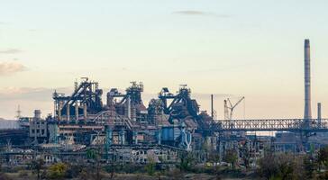 azovstal plantar destruído durante a guerra dentro mariupol Ucrânia foto