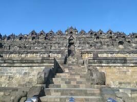 Visão do borobudur têmpora, 1 do a maravilhas do a mundo dentro Indonésia foto