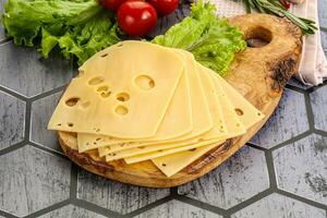 senhora queijo fatias para lanche foto