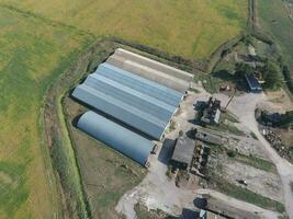 hangar do galvanizado metal folhas para armazenamento do agrícola produtos foto