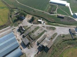 hangar do galvanizado metal folhas para armazenamento do agrícola produtos foto