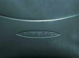 airbag dentro carro foto