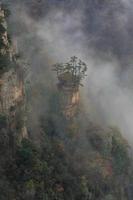 lindo filho do céu, montanha tianzishan, na província chinesa de hunan