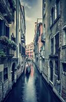 velho rua dentro Veneza foto