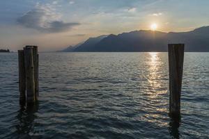 lago garda e a beleza de punta san vigilio. foto