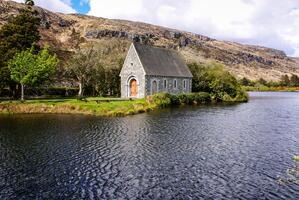 gougane barra, cortiça ocidental na irlanda. foto