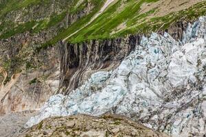 vista da geleira argentiere, chamonix, maciço do mont blanc, alpes, frança foto