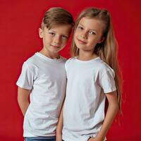 ai gerado Garoto e menina dentro branco Camisetas em uma vermelho fundo. crianças camiseta brincar. foto