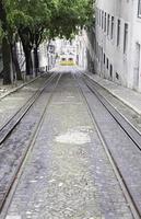 velho bonde de Lisboa foto