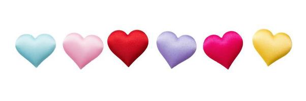 mini-corações coloridos isolados no fundo branco, decorações do dia dos namorados, vários corações, traçado de recorte foto