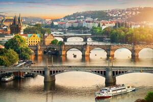 Visão em pontes do Praga foto