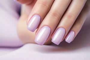 ai gerado mulher mão com lavanda cor unha polonês em dela unhas. roxa unha manicure com gel polonês às luxo beleza salão. unha arte e Projeto. fêmea mão modelo. francês manicure. foto