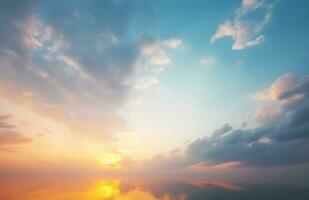 ai gerado céu azul e laranja luz do a Sol através a nuvens dentro a céu sobreviver foto
