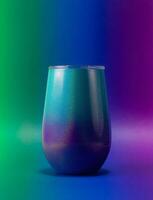 multicolorido copo isolado néon aqua azul fundo foto