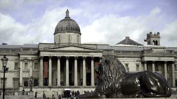 Londres, Inglaterra - setembro, 2019. a nacional galeria às trafalgar quadrado, Londres. Ação. fachada projetado de William Wilkins foto