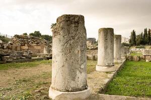 a antigo cemitério e arqueológico local do kerameikos dentro Atenas, Grécia foto