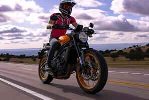 ai gerado uma Preto e laranja motociclista equitação baixa uma estrada dentro outono foto