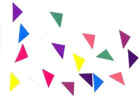 aplicação de papel cortado de colorido com tesoura