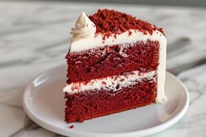 ai gerado fatia do vermelho veludo bolo em branco prato foto