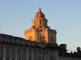 cúpula da igreja de san lorenzo em turin foto