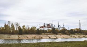 pripyat, ucrânia, 2021 - usina nuclear de chernobyl após o acidente foto