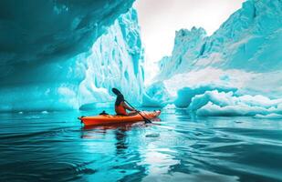 ai gerado uma mulher é flutuando em uma canoa debaixo icebergs foto