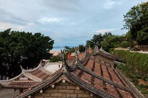 telhado de telha vermelha da arquitetura tradicional chinesa foto