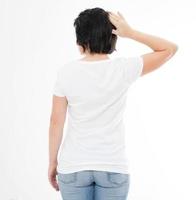 mulher com camiseta, vista traseira, copie o espaço. foto