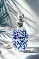 ai gerado chique herança russo motivo perfume garrafa com folk padrões foto
