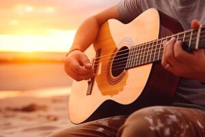 ai gerado caucasiano homem jogando acústico guitarra em arenoso de praia às pôr do sol tempo. jogando música conceito, neural rede gerado fotorrealista imagem foto