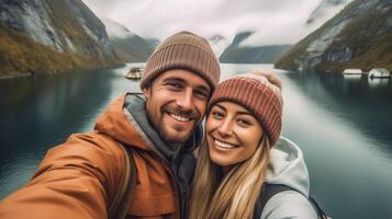ai generativo lindo casal às período de férias levando uma selfie retrato caminhada montanha em uma lago fundo às inverno pessoas viajando explorando juntos a mundo foto
