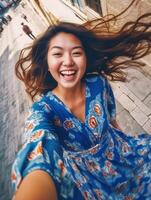 ai generativo lindo jovem mulher sorridente às Câmera levando uma selfie visitando Veneza Itália feliz menina desfrutando final de semana dentro praça san marco Veneza foto