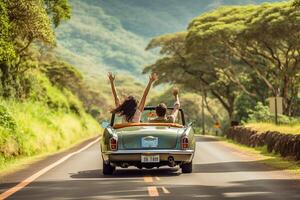 ai generativo amigos tendo Diversão às carro viagem por aí a mundo casal dentro amor com braços acima em uma conversível carro foto