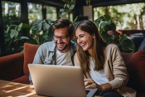 ai gerado jovem casal planejamento período de férias viagem em computador. viagem, verão e feriado conceito. foto