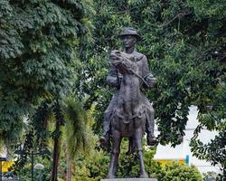 goiania, goias, brazil, 2019 - monumento homenagem a pedro ludovico teixeira foto