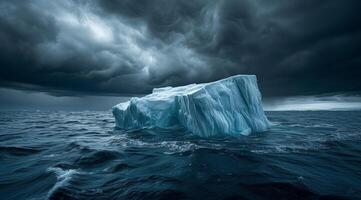 ai gerado iceberg cercado de Sombrio nuvens dentro a grande oceano, Derretendo geleiras e icebergs imagem foto