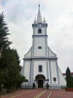 Igreja prédio, arquitetura dentro Ucrânia. cristão têmpora com relógio foto